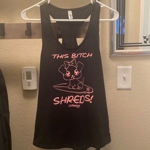 Razor back tank